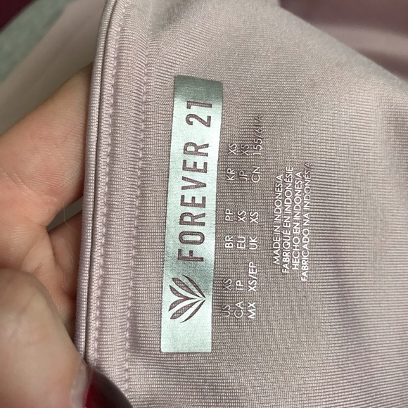 XS Forever 21 Mesh Workout Leggings - Picture 6 of 8